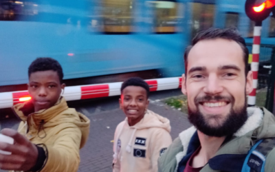 Fotospeurtocht voor jongeren uit vlucht situaties 